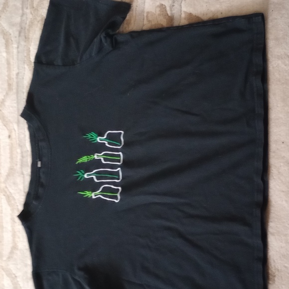 Rakeli Tops - 🧡2/$10 NWOT RAKELI Embroidered Plant Cropped T-Shirt. "Water Your Plants"